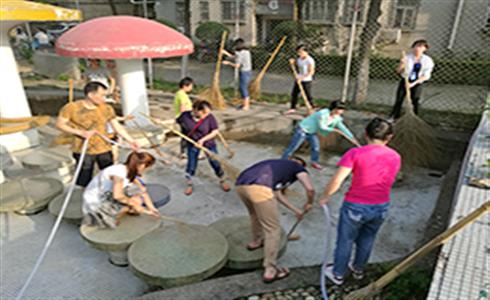 蚌埠院和華光集團(tuán)開展“兩學(xué)一做當(dāng)模范，志愿服務(wù)作貢獻(xiàn)”活動